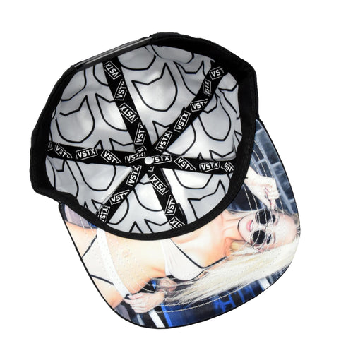VSTXLucyCatInsideCap1 (7691005690102)